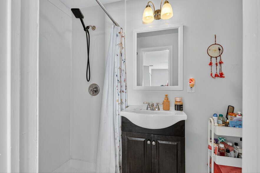 More Photos Of 200 7th Ave, Asbury Park Apartments For Sale