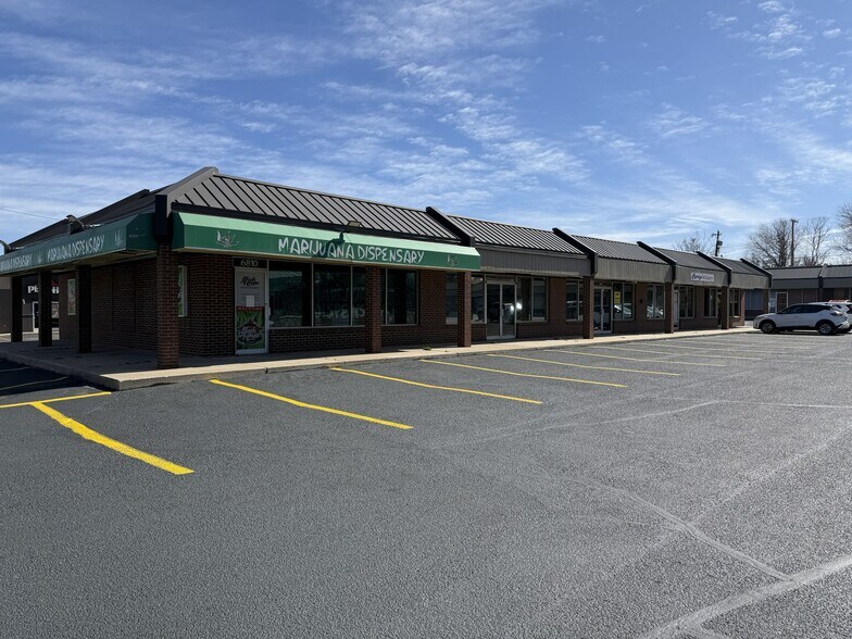 More Photos Of 6810-6816 NW 23rd St, Bethany Freestanding For Sale