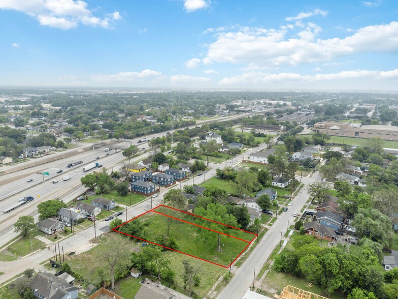 Primary Photo Of 4604 Market, Houston Land For Sale