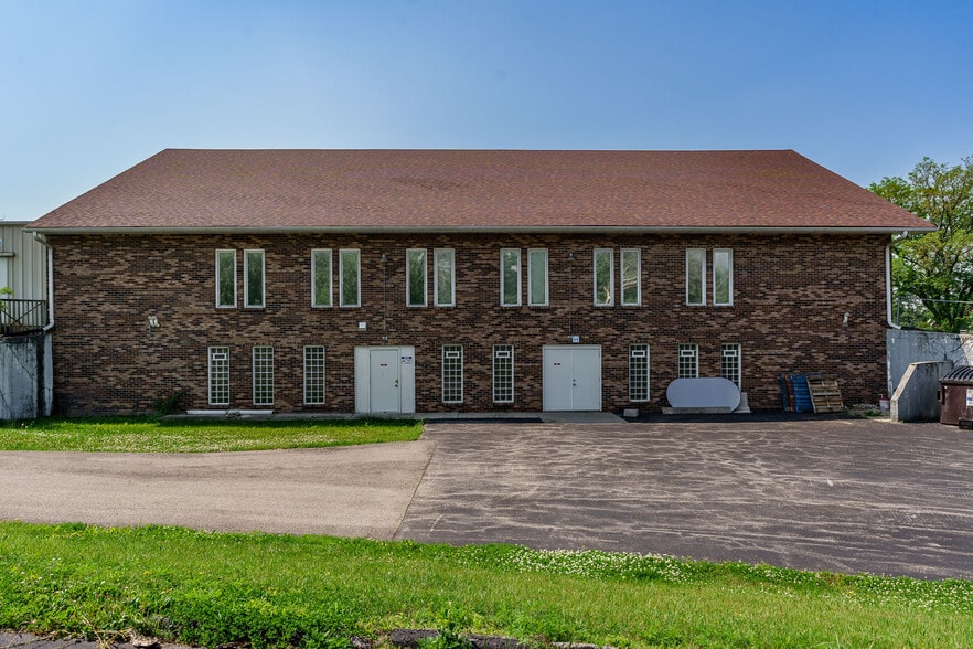 More Photos Of 4312 20th St, Rockford Religious Facility For Sale