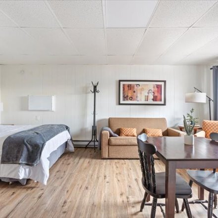 More Photos Of 23688 Forest Rd, Deerwood Hotel For Sale