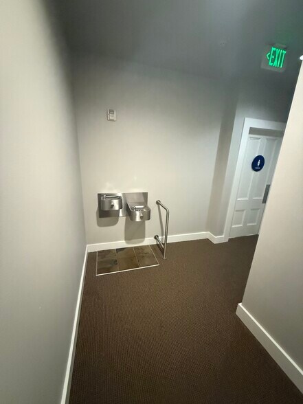 More Photos Of 601-605 Main St, Woodland Office For Lease