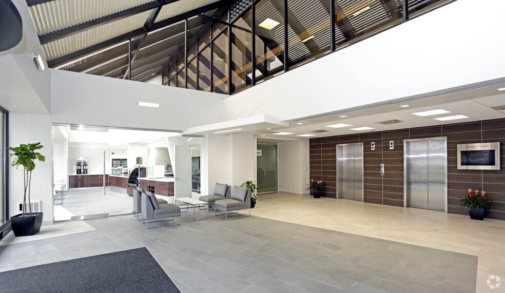 More Photos Of 365 W Passaic St, Rochelle Park Office For Lease