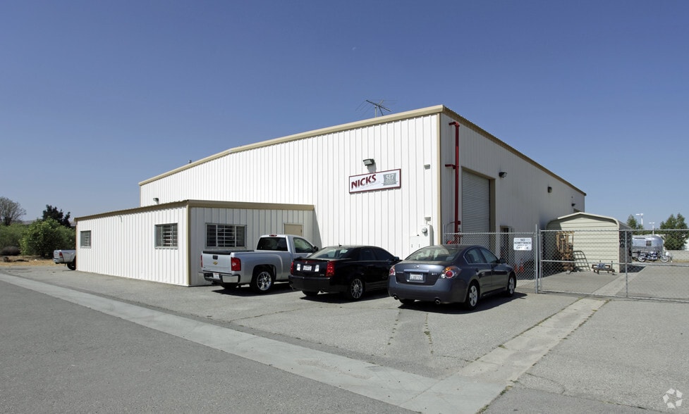 Primary Photo Of 517 Nevada St, Redlands Warehouse For Lease