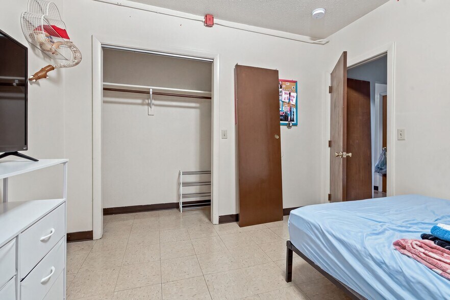 More Photos Of 32 Northeast St, Woonsocket Apartments For Sale