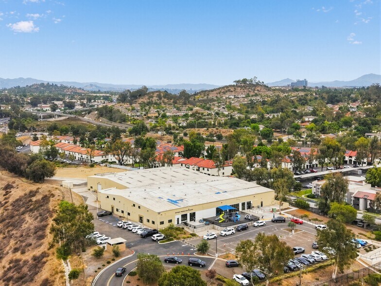 More Photos Of 520 E Carmel St, San Marcos Warehouse For Sale