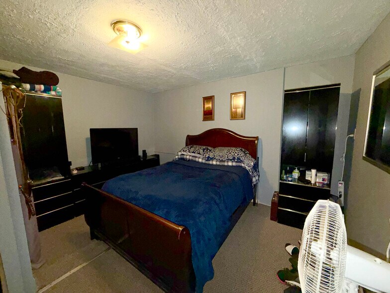More Photos Of 5122 Main St, Grasonville Apartments For Sale