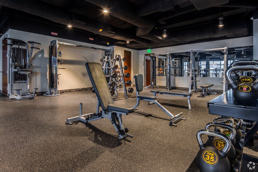 More Photos Of 800 N Magnolia Ave, Orlando Office For Lease