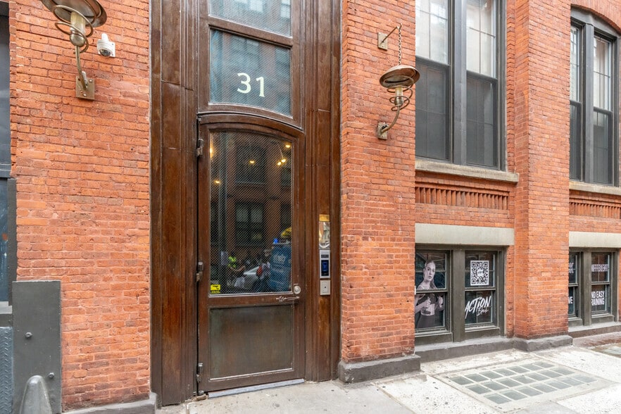 More Photos Of 31 Washington St, Brooklyn Apartments For Sale