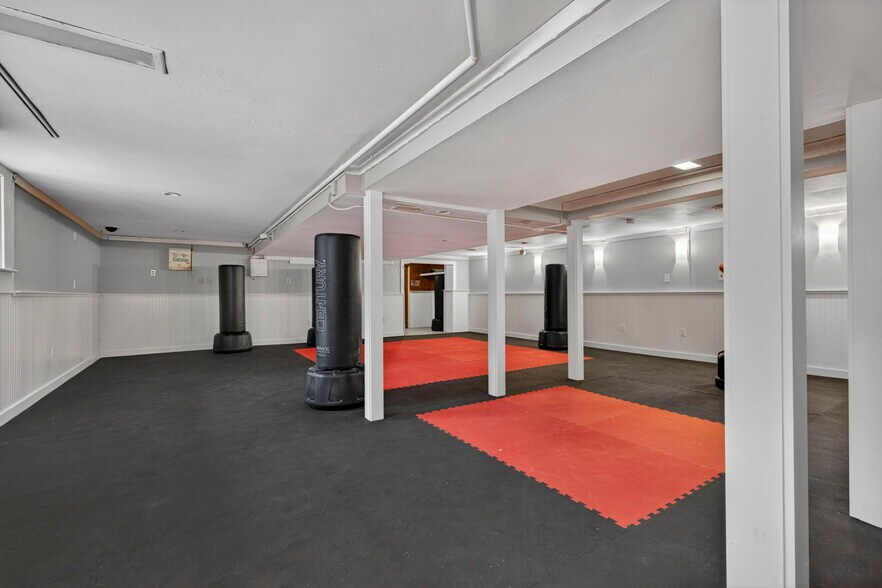 More Photos Of 415 Andover St, Georgetown Office For Lease