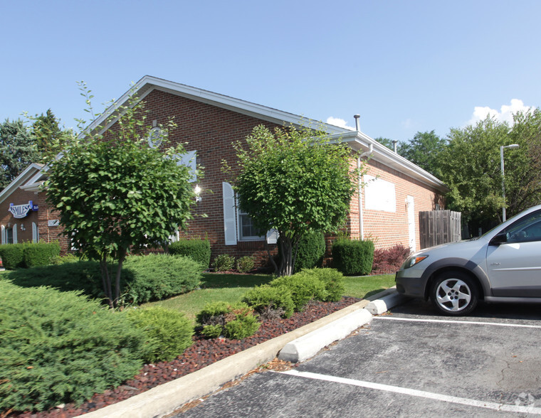 Primary Photo Of 7620 W 159th St, Orland Park Office For Sale