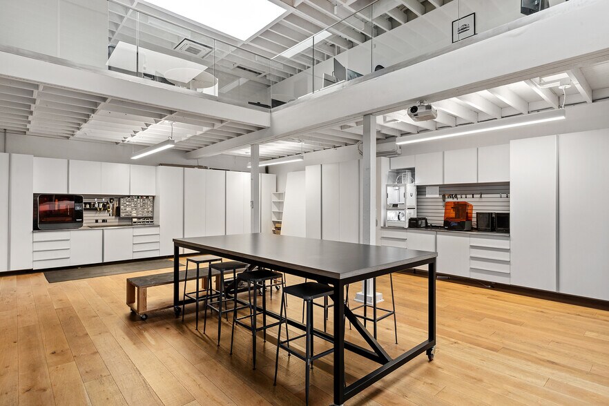 More Photos Of 1082 Howard St, San Francisco Research And Development For Lease
