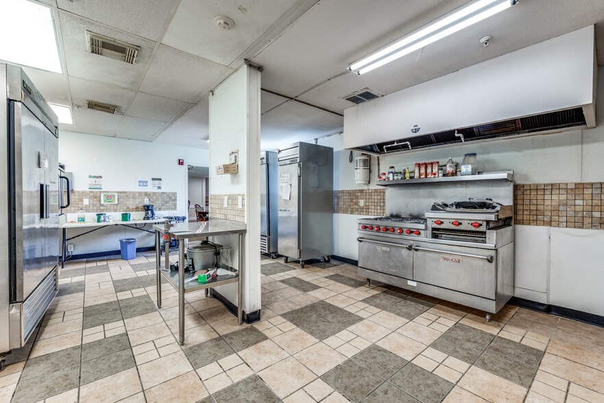 More Photos Of 1710 N McDonald St, McKinney Assisted Living For Sale