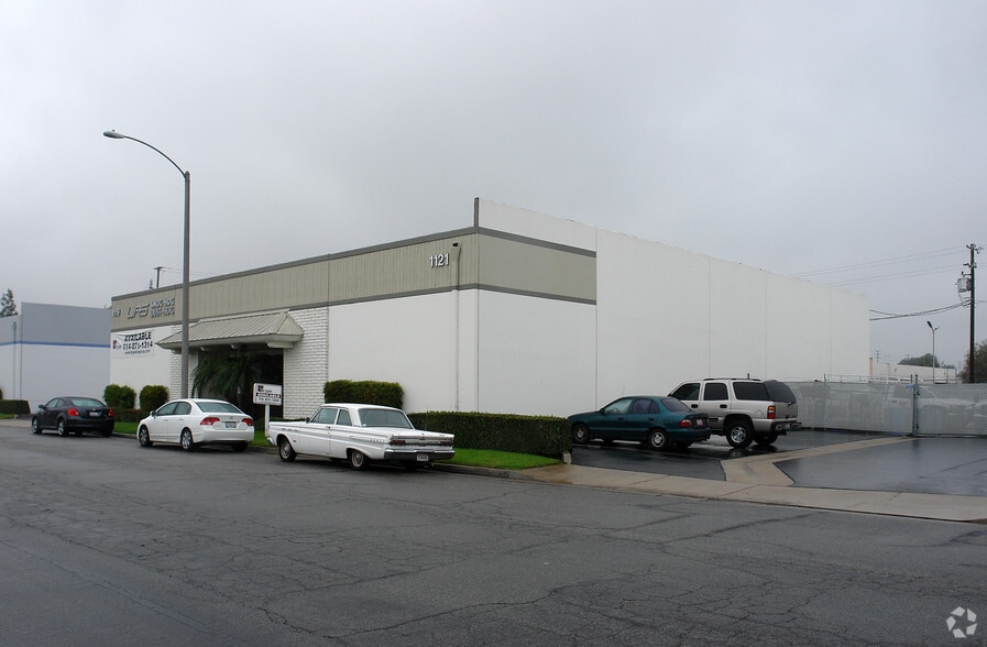 More Photos Of 1119-1121 N Kraemer Pl, Anaheim Warehouse For Lease