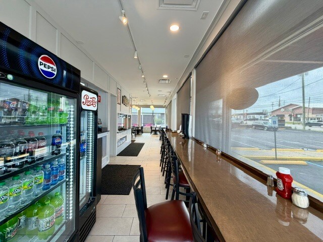 More Photos Of 10305 Taylorsville Rd, Louisville Restaurant For Sale