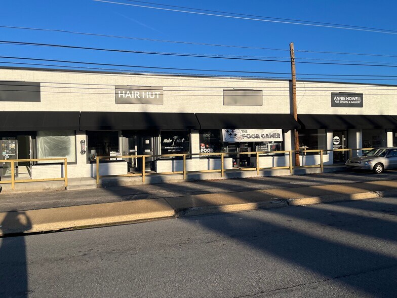 More Photos Of 1823-1841 Wade Hampton Blvd, Greenville Unknown For Lease