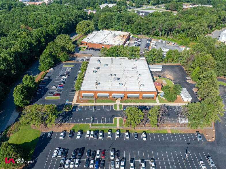 More Photos Of 5200 Panola Industrial Blvd, Decatur Warehouse For Lease