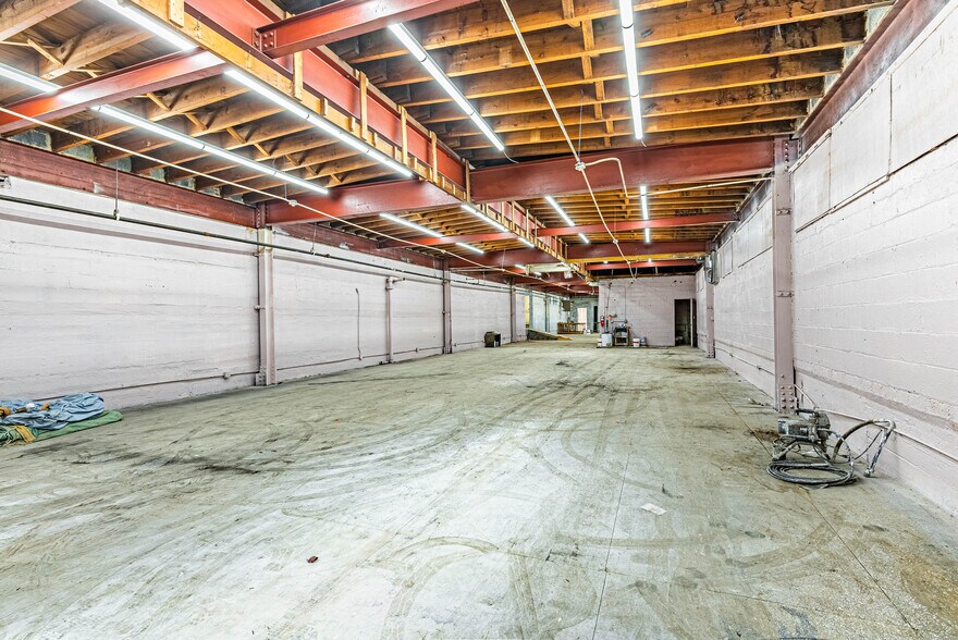 More Photos Of 161 Abington Ave, Newark Warehouse For Sale