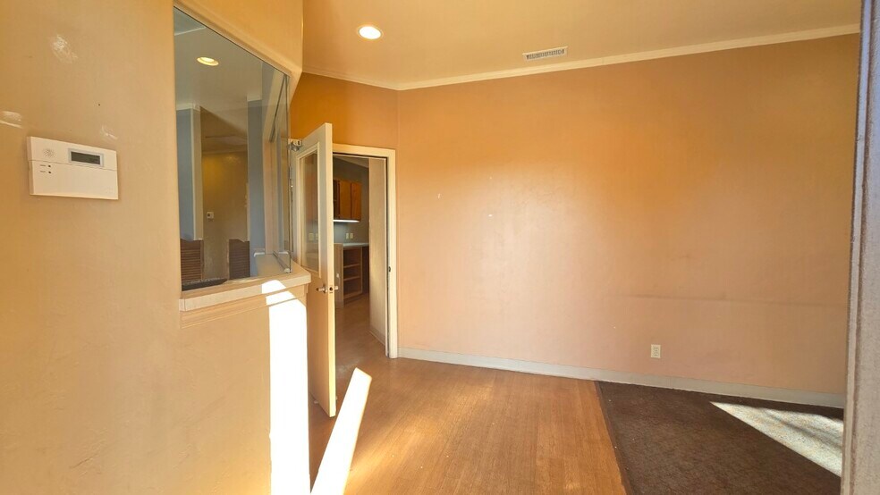 More Photos Of 1202 Willow Creek Rd, Prescott Medical For Sale