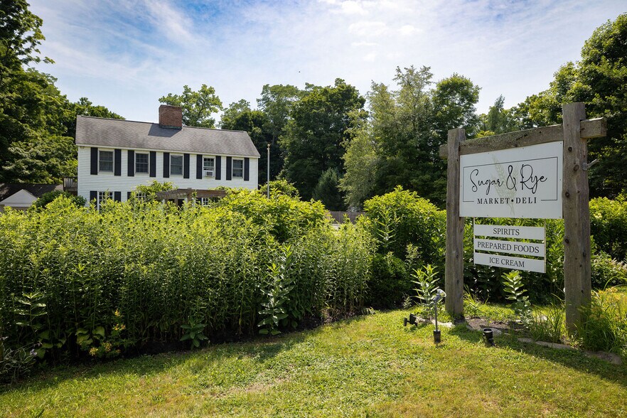 More Photos Of 139 S Main St, Sheffield Freestanding For Sale