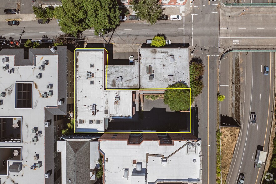 More Photos Of 1411 SW 14th Ave, Portland Veterinarian Kennel For Lease