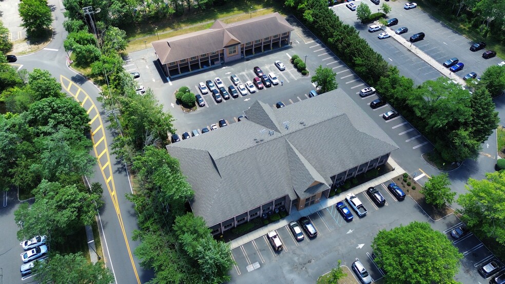 More Photos Of 802 W Park Ave, Ocean Office For Lease