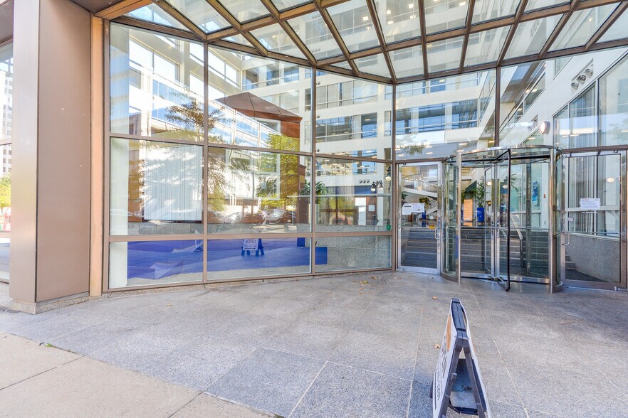 More Photos Of 401 W Capitol Ave, Little Rock Medical For Sale