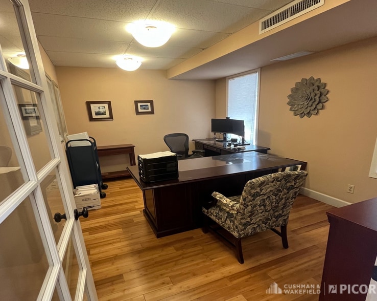 More Photos Of 300 N Main Ave, Tucson Loft Creative Space For Sale