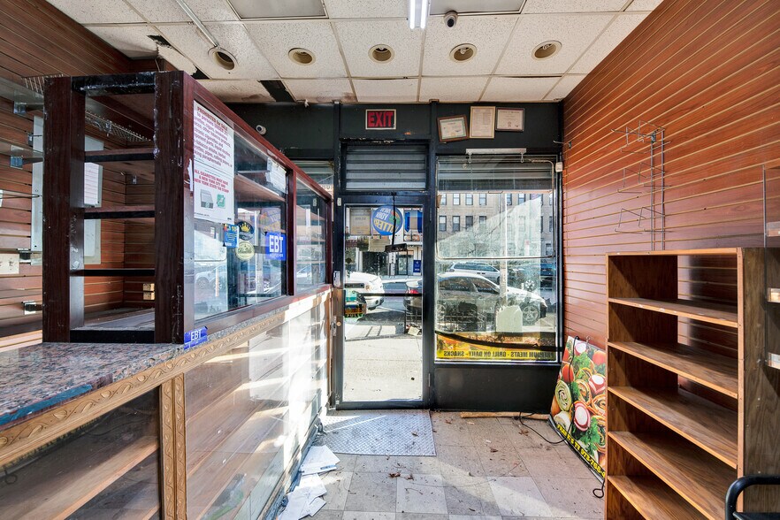 More Photos Of 1370 Nostrand Ave, Brooklyn Storefront Retail Residential For Lease