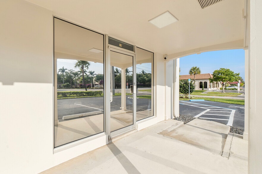 More Photos Of 5601 N Federal Hwy, Boca Raton Unknown For Lease