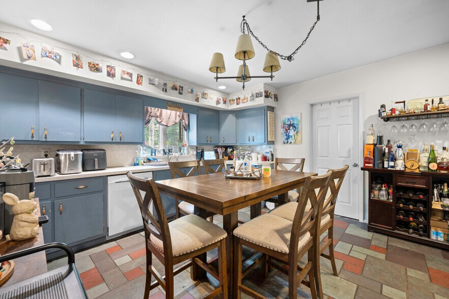 More Photos Of 10 Hunter Ave, Miller Place Office Residential For Sale