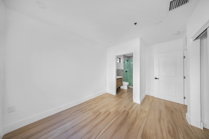 More Photos Of 1335 SW 4 St, Miami Apartments For Sale