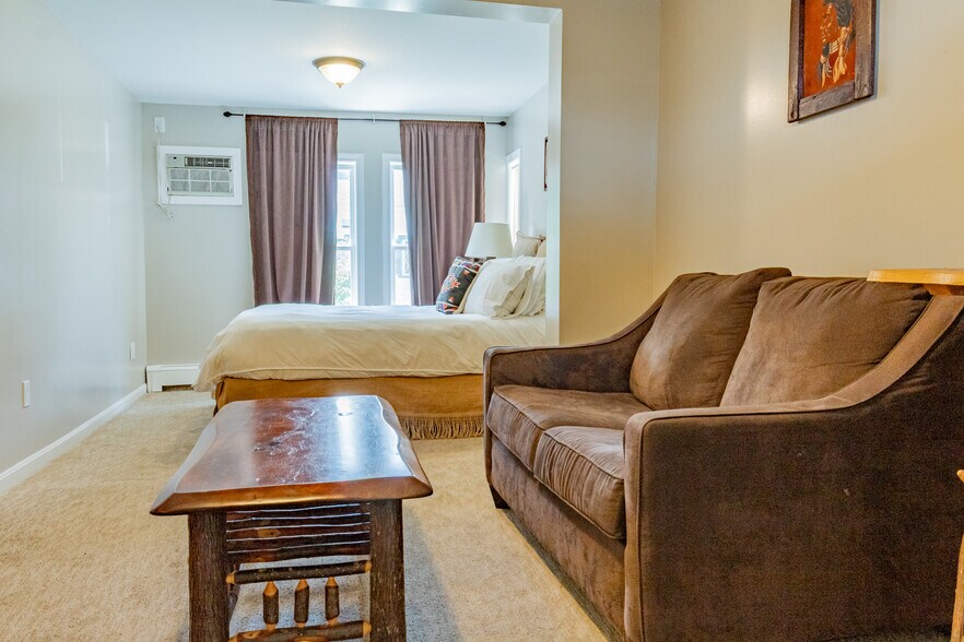 More Photos Of 157 Main St, Belgrade Hotel For Sale