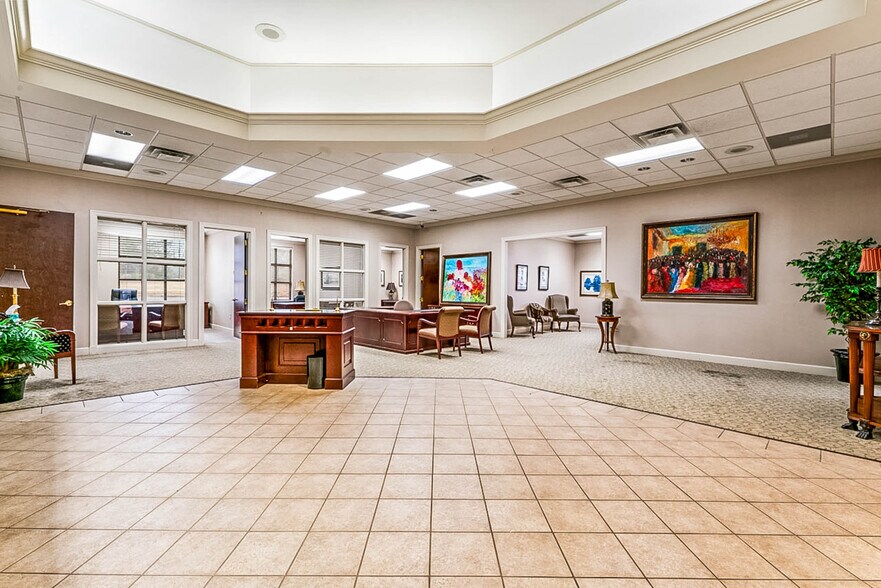 More Photos Of 865 Ga-20/81 Hwy, McDonough Bank For Sale