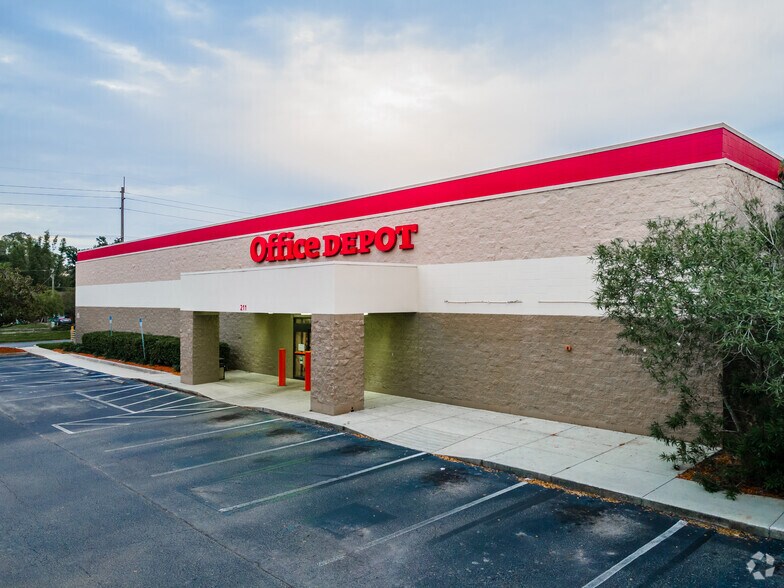 Primary Photo Of 201-213 N Dale Mabry Hwy, Tampa Unknown For Lease