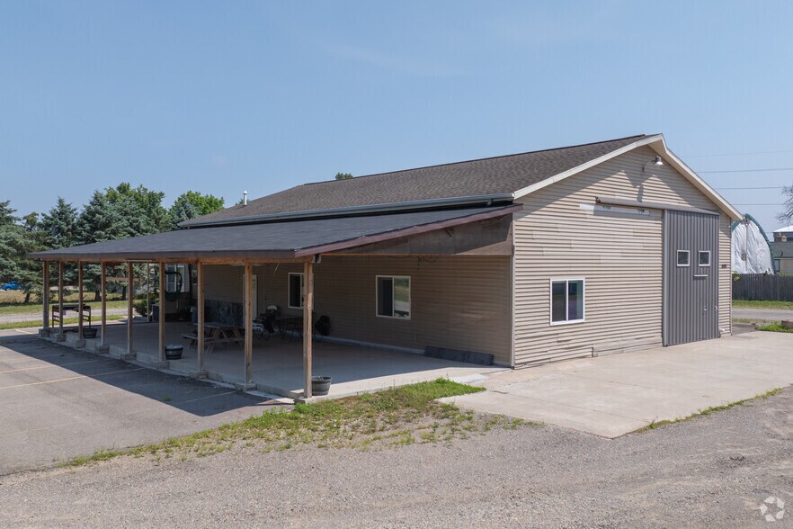 More Photos Of 6105 SE Paris Ave, Caledonia Warehouse For Sale