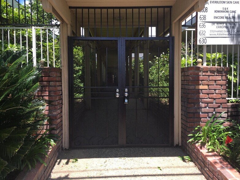 More Photos Of 610-638 Azalea Ave, Redding Office For Lease