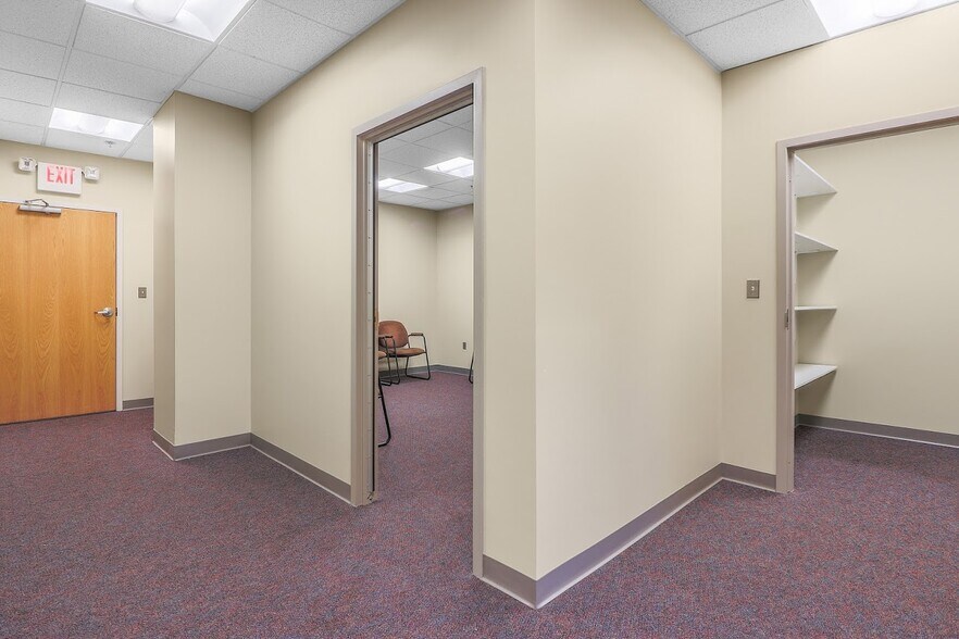 More Photos Of 2009 Summer St, Stamford Office For Lease