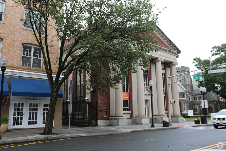 More Photos Of 22 South St, Morristown Office For Lease
