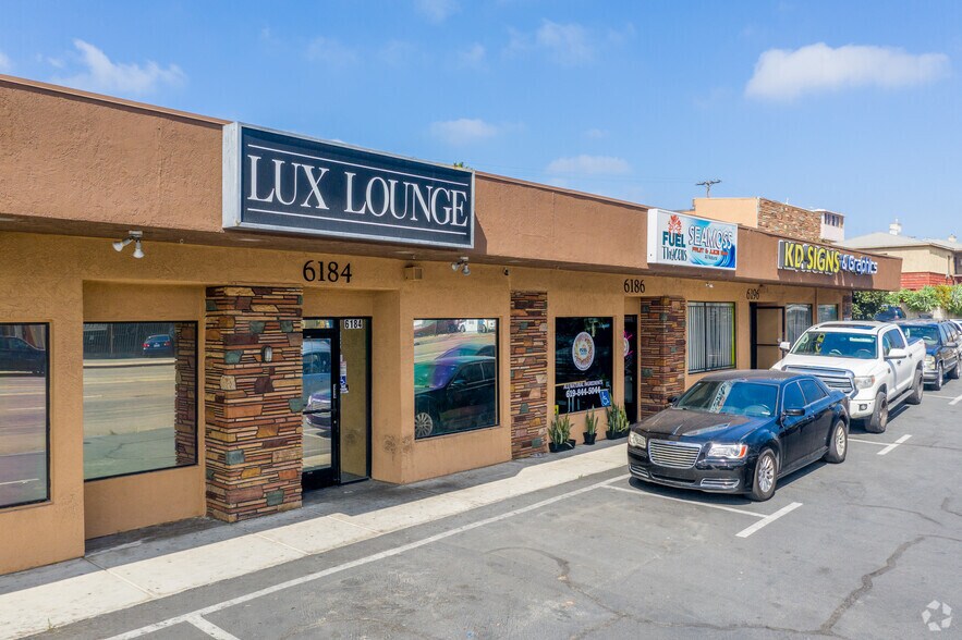 More Photos Of 6172-6196 University Ave, San Diego Storefront For Lease