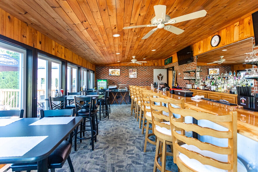 More Photos Of 51 Ellis Rd, Westminster Golf Course Driving Range For Sale