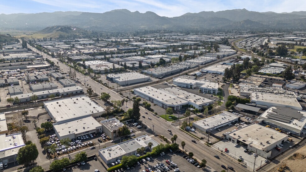 More Photos Of 9052 Independence Ave, Canoga Park Industrial For Lease