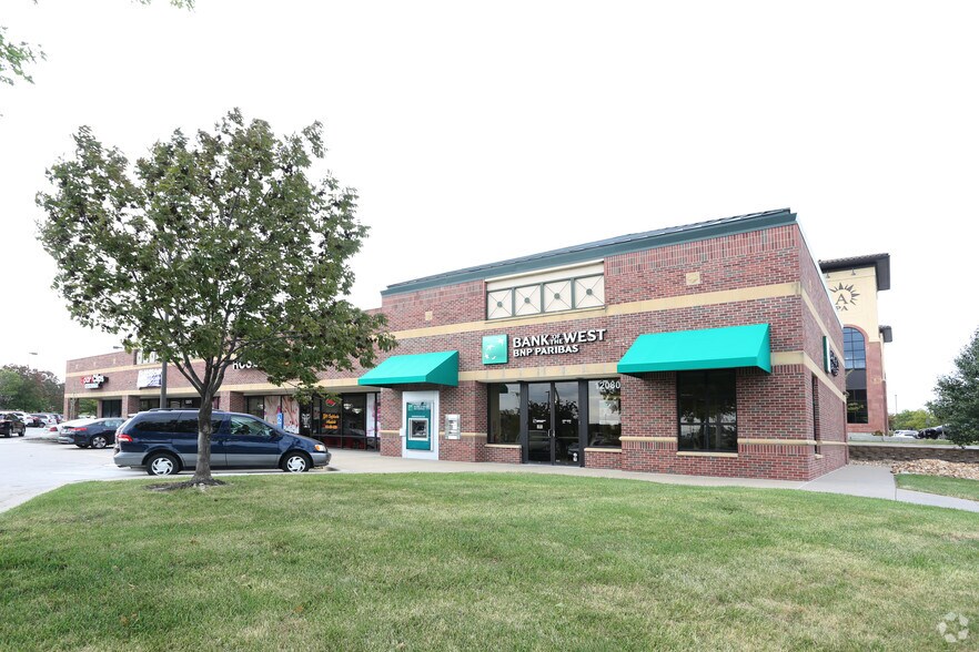 More Photos Of 12060-12080 Blue Valley Pky, Overland Park Storefront Retail Office For Lease