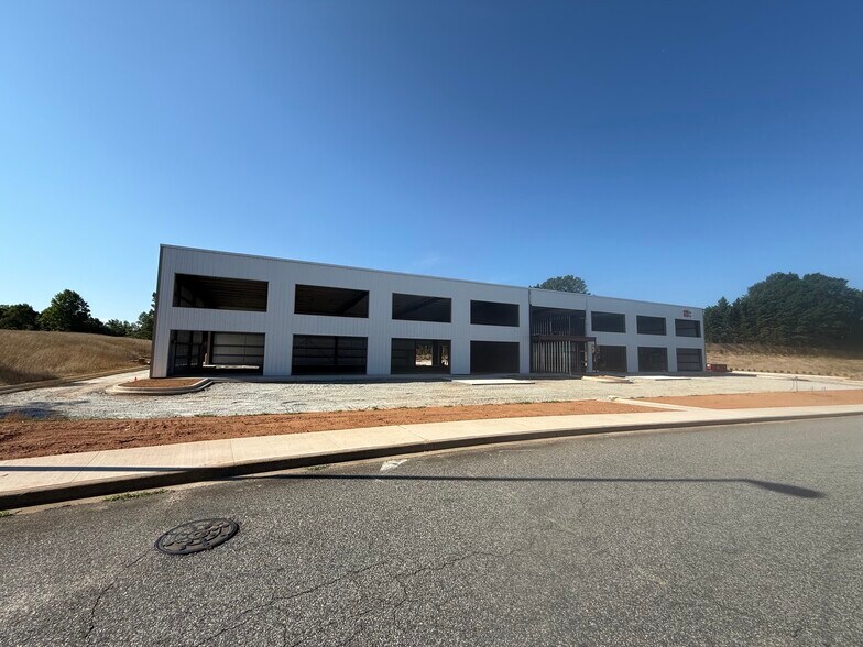 More Photos Of 107 Towne Center Dr. Greer SC 29650, Greer Flex For Lease