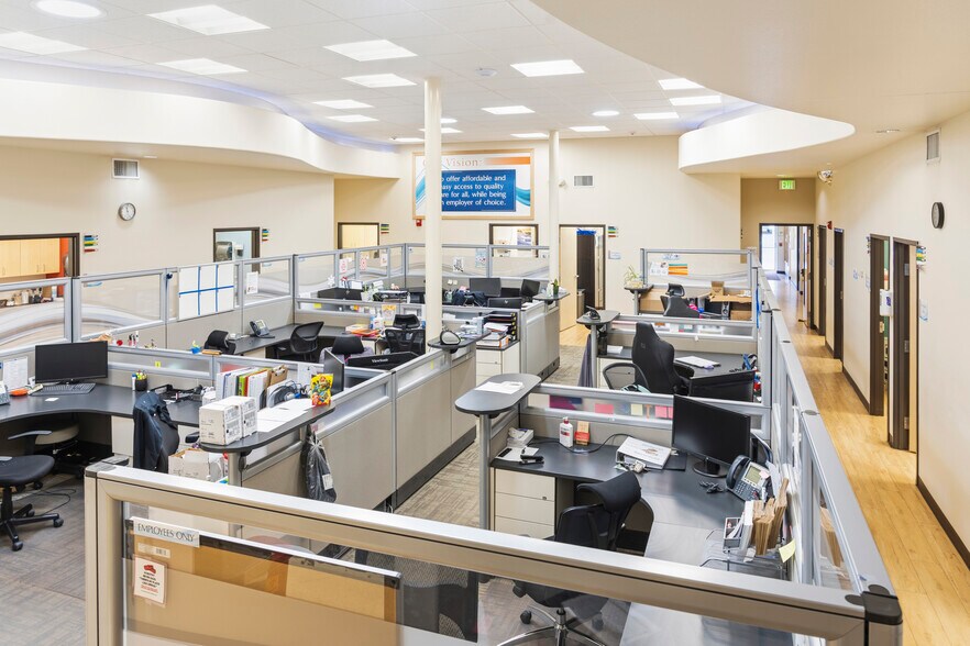 More Photos Of 308 Main St, Olathe Medical For Lease