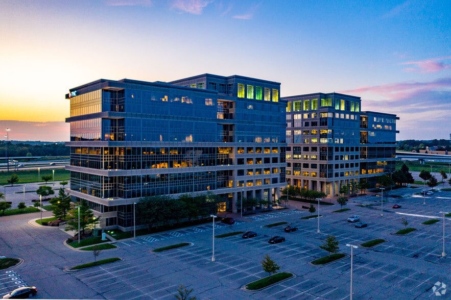 More Photos Of 10801 Mastin St, Overland Park Office For Lease