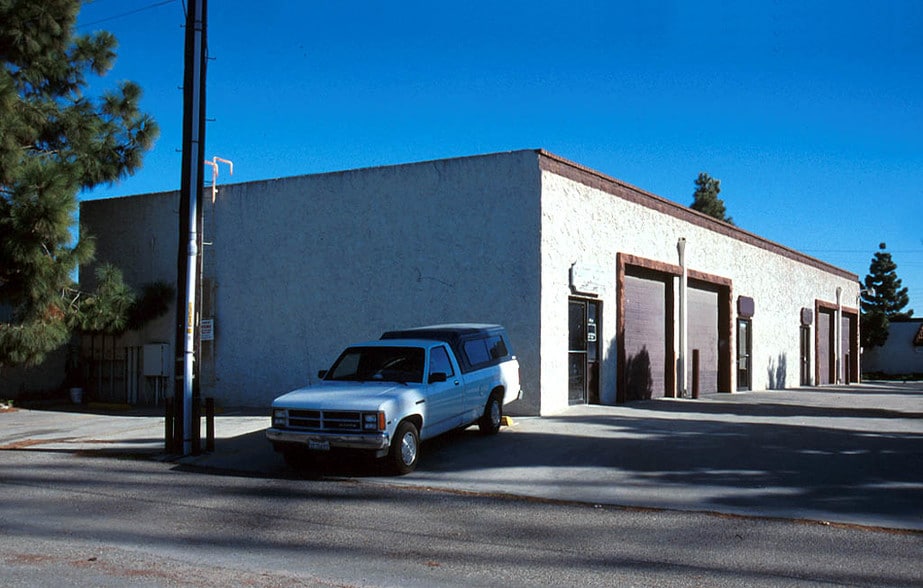 More Photos Of 1301 Tower Sq, Ventura Warehouse For Lease