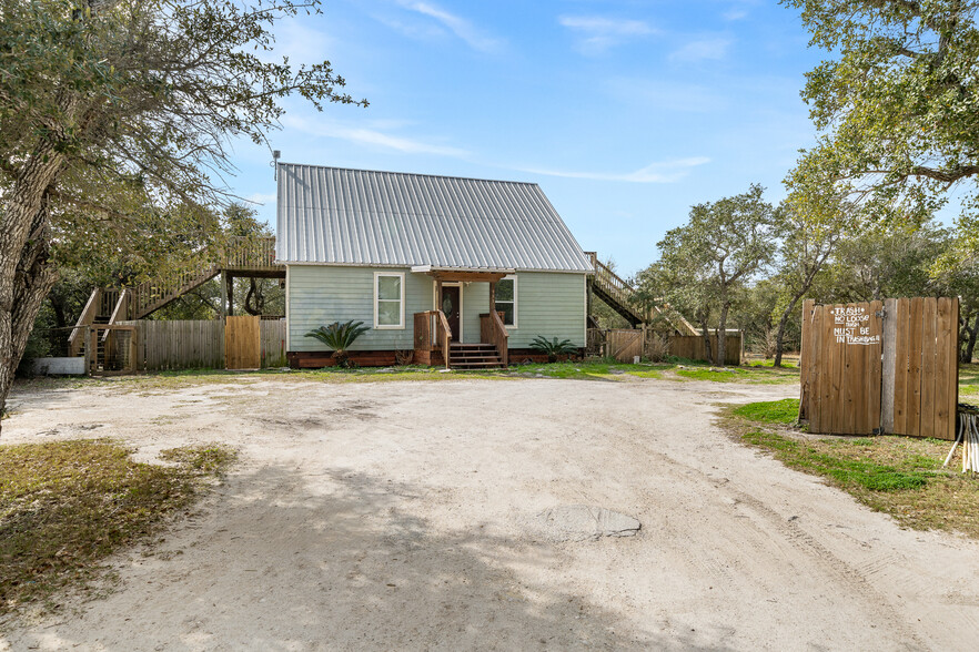 Primary Photo Of 951 Mack Rd, Aransas Pass Apartments For Sale