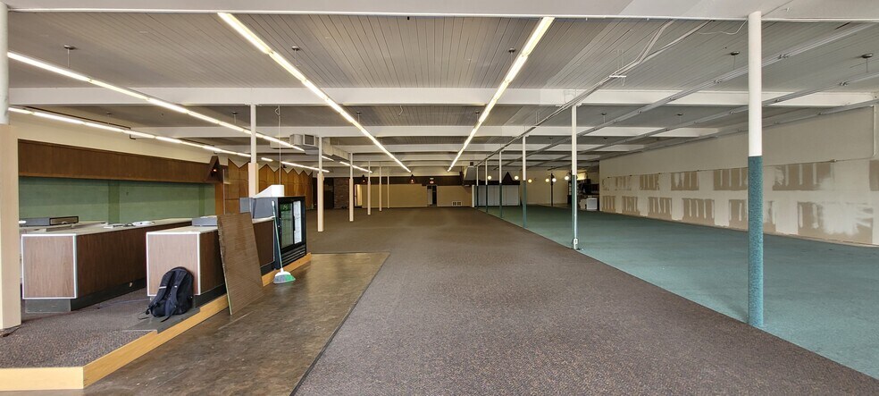 More Photos Of 2515 6th Ave N, Great Falls General Retail For Sale