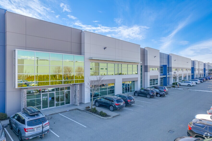 More Photos Of 6951 72nd St, Delta Warehouse For Lease